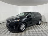Used 2020 Kia Sorento LX w/ LX I4 Convenience Package image 3