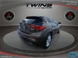Used 2018 INFINITI QX30 image 3
