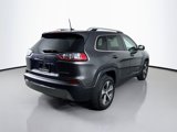 Used 2019 Jeep Cherokee Limited w/ Luxury Group image 5