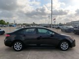 Used 2023 Toyota Corolla LE image 2
