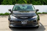Used 2023 Chrysler Voyager LX image 2