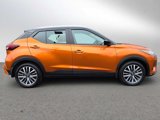 Used 2023 Nissan Kicks SV image 2
