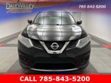 Used 2016 Nissan Rogue SV image 2