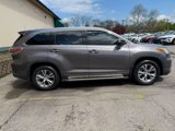Used 2014 Toyota Highlander XLE image 3