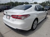 Used 2020 Toyota Camry LE image 5