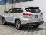 Used 2019 Toyota Highlander AWD V6 image 5