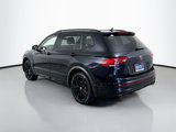 Used 2022 Volkswagen Tiguan SE R-Line image 3