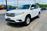 Used 2013 Toyota Highlander FWD image 2