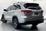 Used 2018 Toyota Highlander XLE image 3