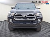 Used 2016 Toyota Tacoma Limited image 2