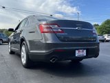 Used 2018 Ford Taurus SEL image 3