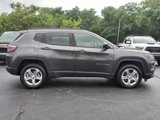 Used 2023 Jeep Compass Latitude w/ Convenience Group image 3