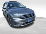 Certified 2022 Volkswagen Tiguan SE w/ Panoramic Sunroof Package image 3