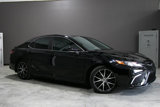 Used 2023 Toyota Camry SE image 2