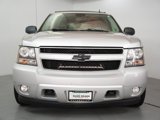 Used 2010 Chevrolet Avalanche LS w/ Exterior Plus Package image 2