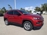 New 2025 Jeep Compass Latitude image 2