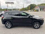 Used 2022 Jeep Compass Trailhawk w/ Trailhawk Convenience Group image 2
