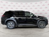 Used 2022 Nissan Pathfinder SV image 2