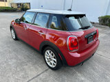 Used 2016 MINI Cooper 4-Door Hardtop image 5