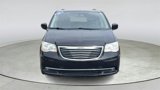 Used 2016 Chrysler Town & Country Touring image 2