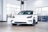 Used 2023 Tesla Model 3 Standard Range image 2