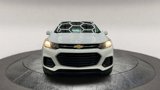 Used 2018 Chevrolet Trax LS image 2