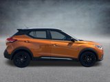 Used 2019 Nissan Kicks SR w/ SR Premium Package image 2