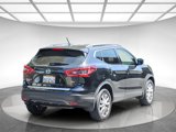 Used 2020 Nissan Rogue Sport SV image 4