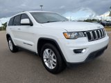 Used 2017 Jeep Grand Cherokee Laredo w/ Quick Order Package 23E image 2