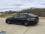 Used 2022 Toyota Camry SE image 3