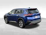 Used 2023 Nissan Rogue SV image 3