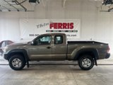 Used 2015 Toyota Tacoma 4x4 Access Cab image 2