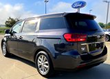 Used 2019 Kia Sedona EX image 3