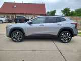 Used 2025 Chevrolet Trax RS w/ Driver Confidence Package image 2