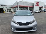 Used 2017 Toyota Sienna SE image 3