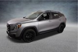 Used 2024 GMC Terrain SLE image 3