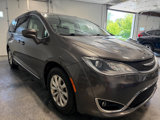 Used 2019 Chrysler Pacifica Touring-L image 4