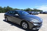 New 2025 Hyundai Elantra SE image 3