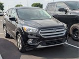 Used 2019 Ford Escape SE image 2
