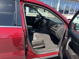 Used 2017 Chevrolet Traverse LT w/ Style and Technology Package image 5