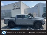 Used 2023 Nissan Frontier PRO-4X image 2