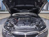 Certified 2022 BMW 330i xDrive Sedan w/ Driving Assistance Package image 5