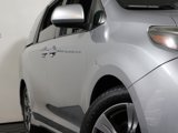 Used 2018 Toyota Sienna SE image 3