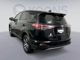 Used 2018 Toyota RAV4 XLE image 4