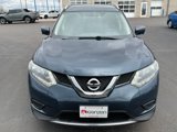 Used 2016 Nissan Rogue SV w/ SV Premium Package image 2