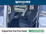 Used 2022 Chrysler Voyager LX image 5