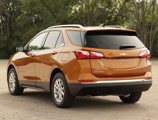 Used 2018 Chevrolet Equinox LT w/ Sun & Infotainment Package image 5