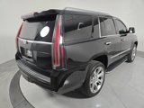 Used 2020 Cadillac Escalade Luxury image 2