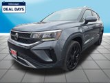 Certified 2022 Volkswagen Taos SE image 1