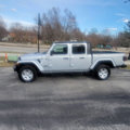 Used 2023 Jeep Gladiator Sport image 4